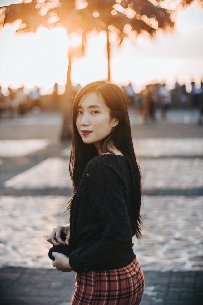 双碟秀直播 子弹与唇印